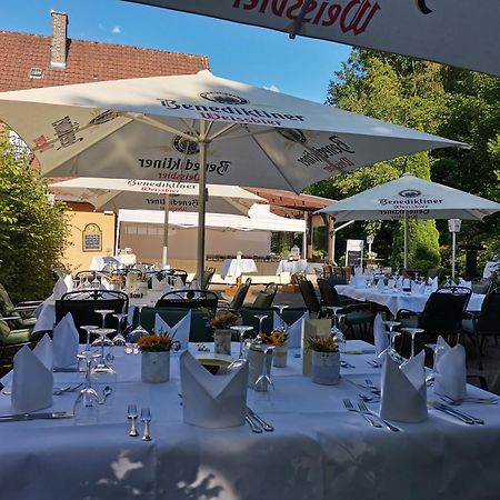 Hotel Holter Schlosskrug Schloß Holte-Stukenbrock Екстериор снимка