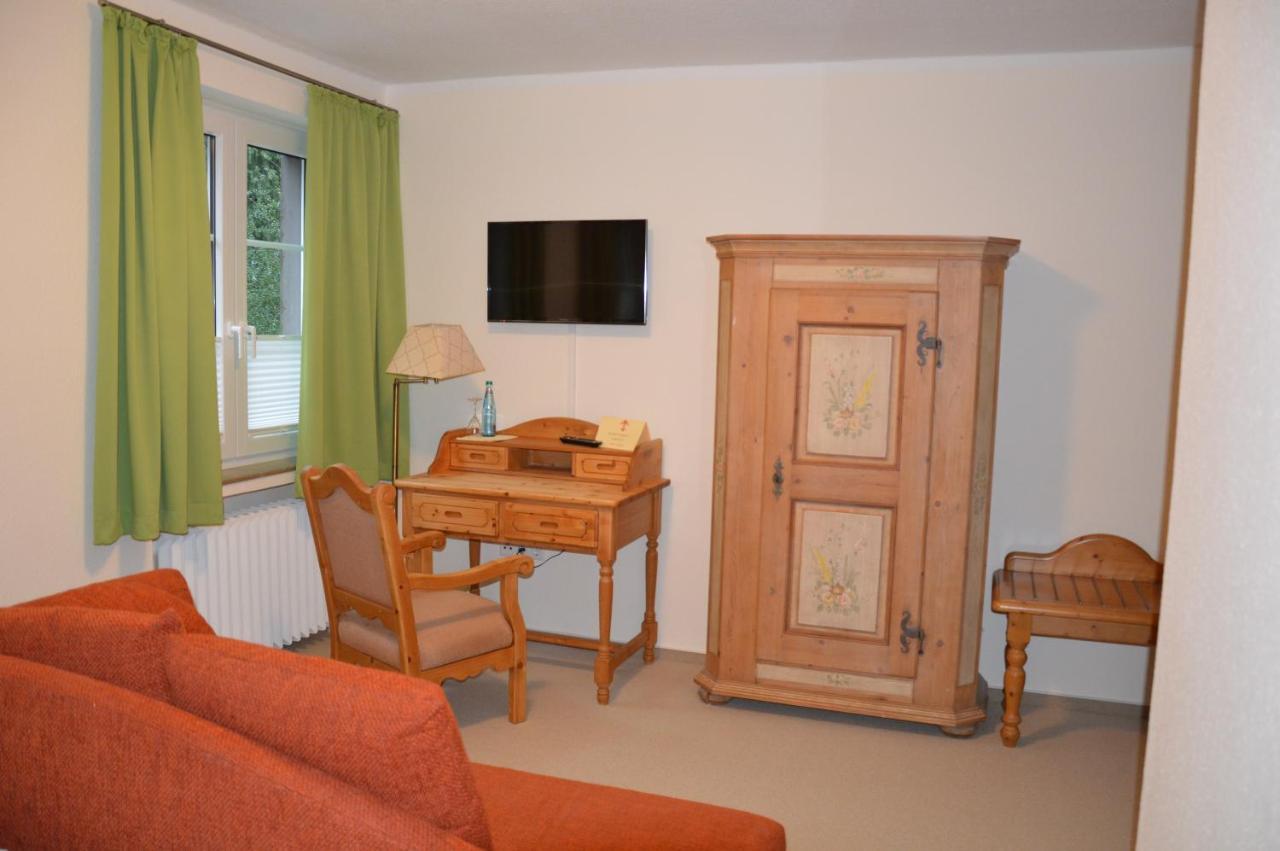 Hotel Holter Schlosskrug Schloß Holte-Stukenbrock Екстериор снимка